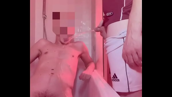 Amateur boy lost a bet, gets naked in the bathtub and is pissed on by his flatmate (body and mouth) – And he can’t hide that he likes it as his uncut cock gets hard in 1 min :)